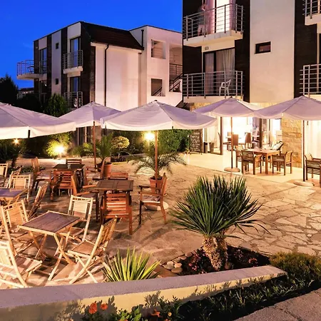 Seaside With 2 Bedrooms For Up To 5 Guests * Sluneční pobřeží