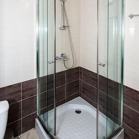 Apartmán Seaside With 2 Bedrooms For Up To 5 Guests *