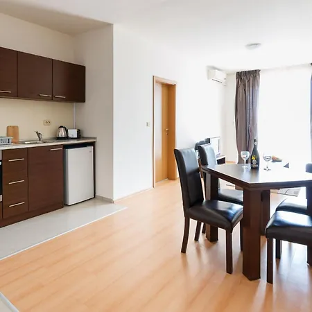 Seaside Garden 2 Bedroom For 41 Pax شقة ساني بيتش