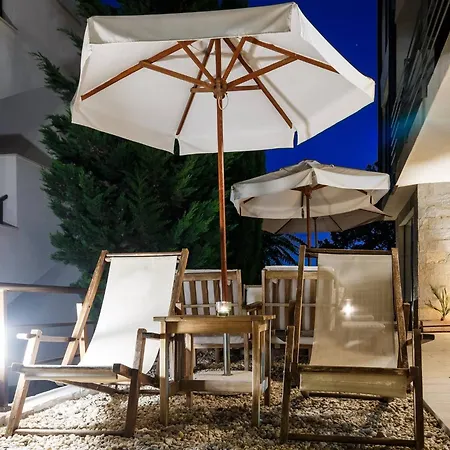 Seaside Garden 2 Bedroom For 41 Pax * ساني بيتش