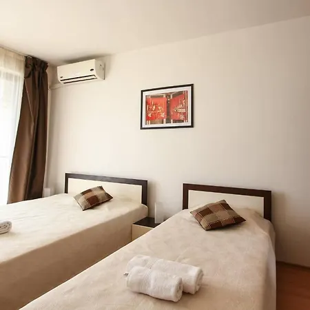 شقة Seaside Garden 2 Bedroom For 41 Pax